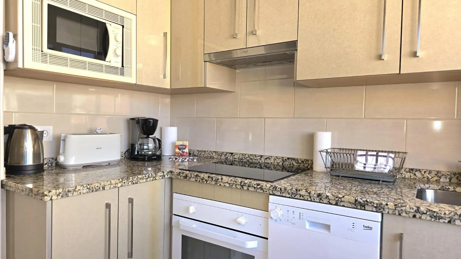 Tranquil Oasis 2 Bedroom Coastal Getaway By Namaste Elite Torremolinos 0*,  Spanyolország